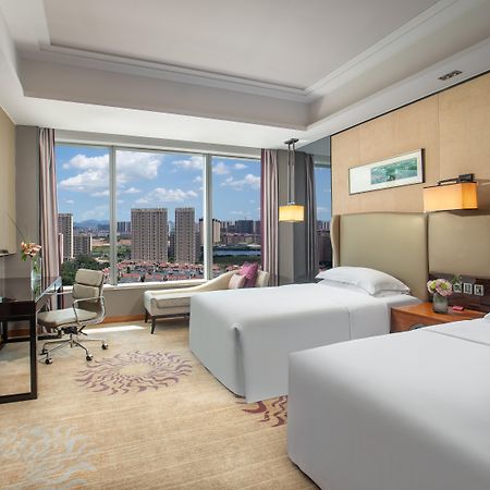 Crowne Plaza Huizhou By Ihg Hotel Exterior foto
